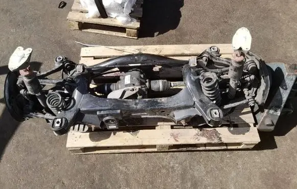 BMW 3 F30 F35 F31 Rear axle beam with reductor 7616971 0717032233900003 EA0406281