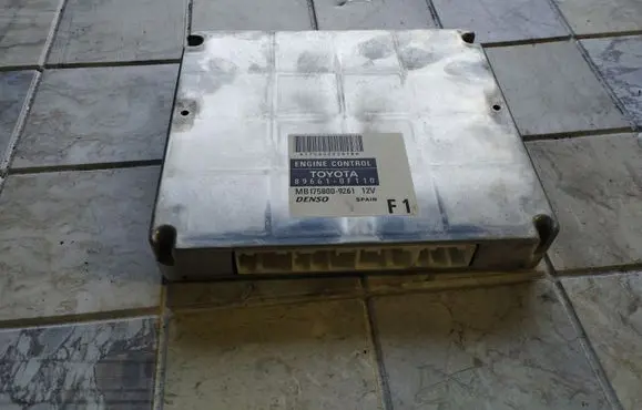 Toyota Corolla Verso AR10 Engine control unit/module 896610F110 MB1758009261 1758009261