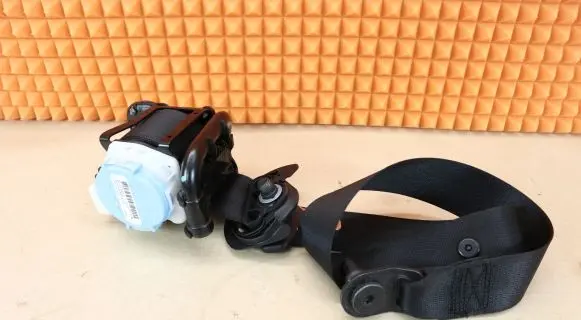 Mercedes-Benz B W246 W242 Front seatbelt 2468600185
