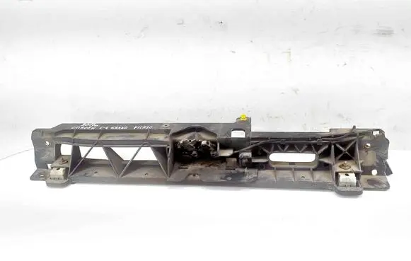 Top upper radiator support slam panel