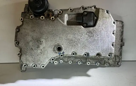 BMW 7 F01 F02 F03 F04 Oil sump 7581718 7572481