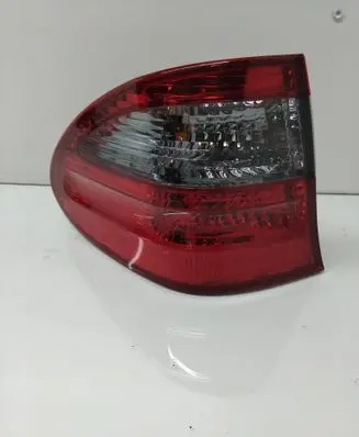 Mercedes-Benz E W211 Rear/tail lights 04219930