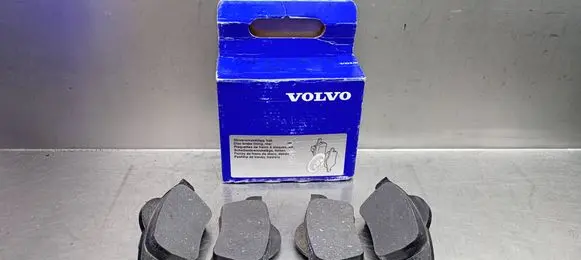 Volvo V70 Brake pads (rear) 30648382 90R01271567 850AWDS80S60