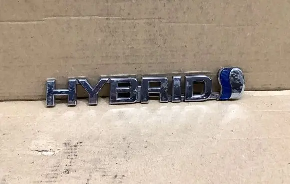 Toyota Prius+ (ZVW40) Other badges/marks 