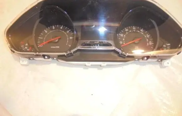 Peugeot 208 Speedometer (instrument cluster)