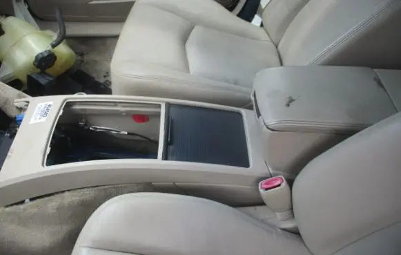 Cadillac SRX Armrest