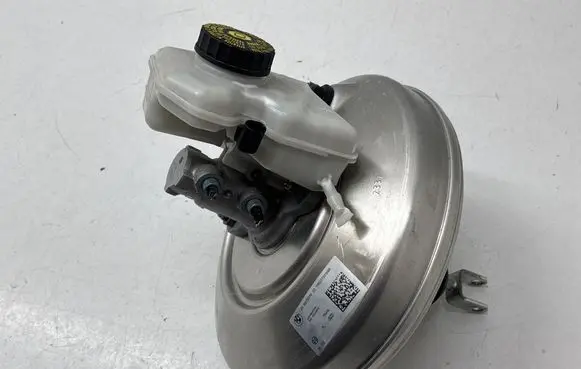 BMW X1 F48 F49 Brake booster 34336873440 6872076 0204828054