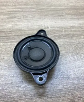 Mercedes-Benz E W211 Panel speaker A2118203002