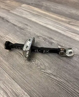 Toyota C-HR I Front door check strap stopper 