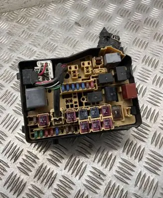 Toyota RAV 4 (XA10) Fuse module