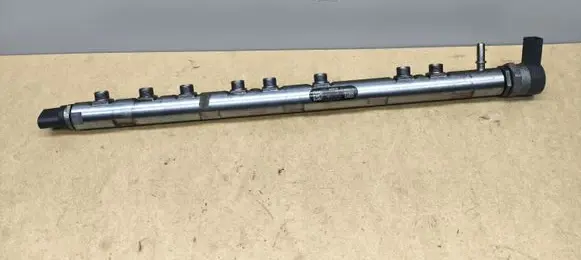 BMW X5 E70 Fuel main line pipe 0281002949