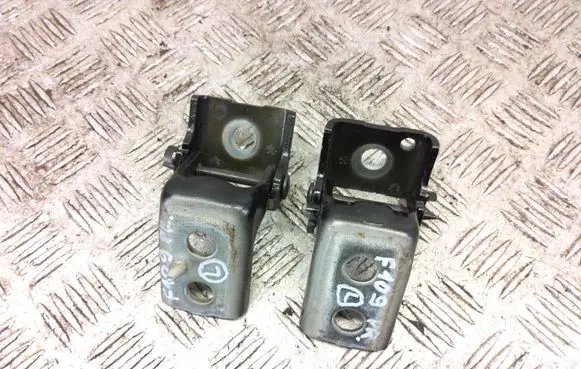 Peugeot 2008 I Front door hinge set 