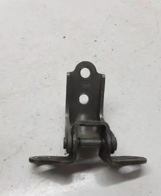 KIA Sportage Front door upper hinge