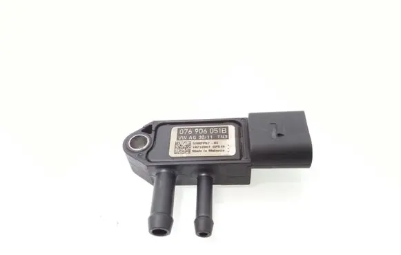 Volkswagen PASSAT B7 Exhaust pressure sensor 076906051B
