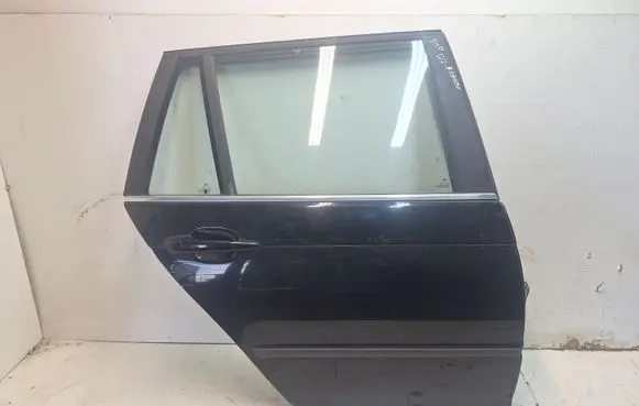 BMW 3 E46 Rear door