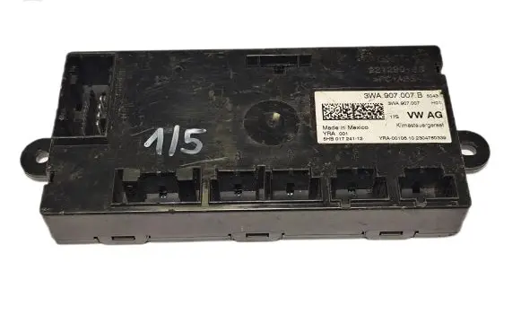 Volkswagen Tiguan Air conditioner control unit module 3WA907007B 3WA907007 5HB01724112