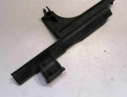 Renault Clio III Radiator trim 8200292541