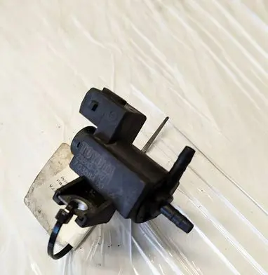 Toyota Avensis T270 Turbo solenoid valve 258600R011