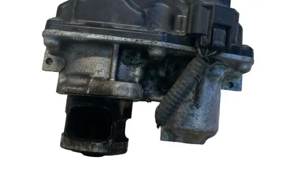 Nissan X-Trail T32 EGR valve 147109816RB 03715AD1 V29006558