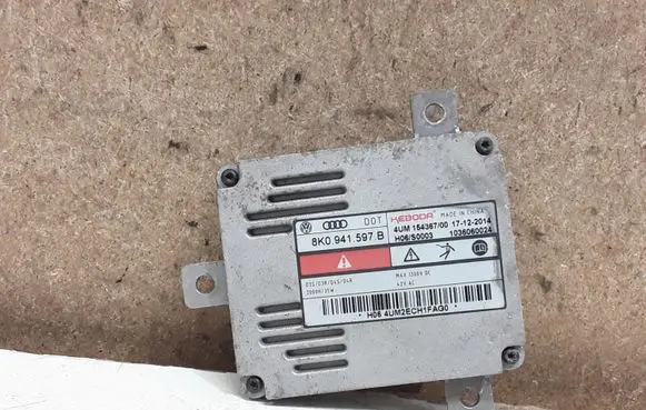 Audi A3 S3 8V Headlight ballast module Xenon 8K0941597B
