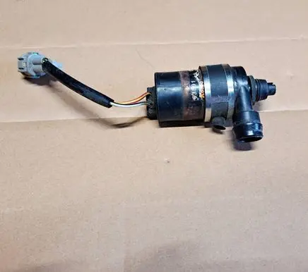 Infiniti FX Headlight washer pump 