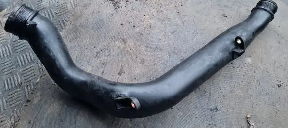Volvo V70 Intercooler hose/pipe 30647918