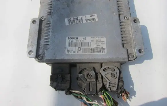 Peugeot 607 Engine control unit/module 9653184580 0281011516