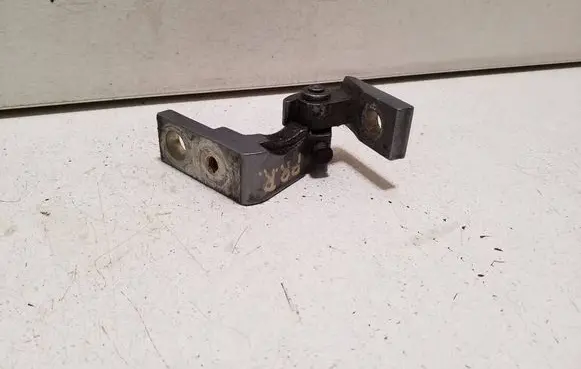 Audi A6 S6 C6 4F Front door upper hinge 
