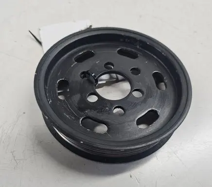 Volkswagen Golf IV Power steering pump pulley 038145255B