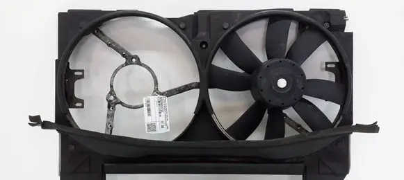 Mercedes-Benz C W202 Air conditioning (A/C) fan (condenser) A2025053755