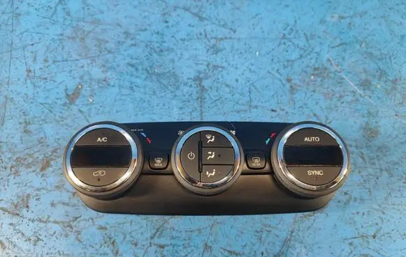 Jeep Renegade Air conditioning/heating control unit 5ZL88LXHAA