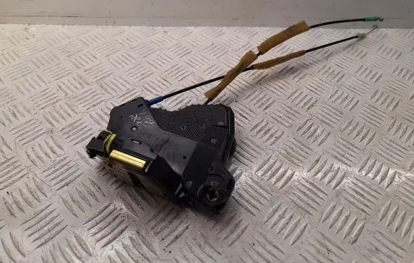 Front door lock