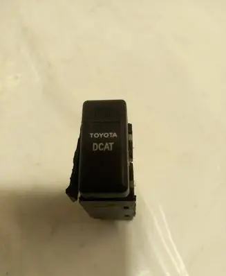 Toyota Avensis T250 Windscreen/window heater switch 153337