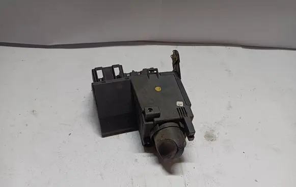 Mercedes-Benz E W210 Light switch 2105450104