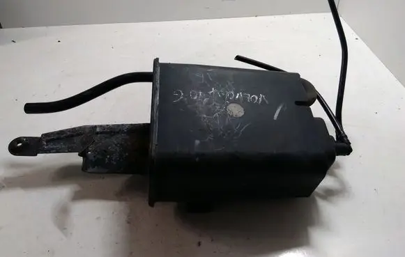 Active carbon filter fuel vapour canister