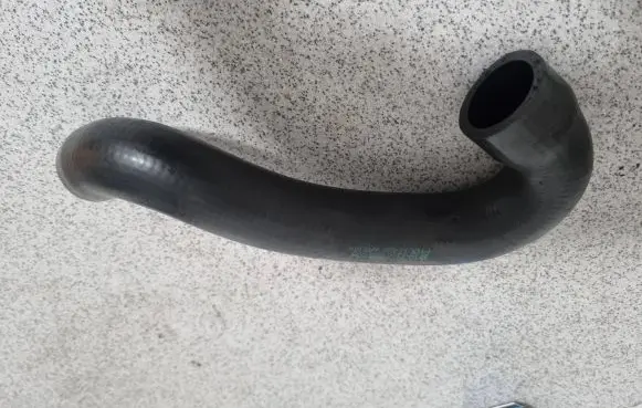 BMW 5 E39 Engine coolant pipe/hose 7786034