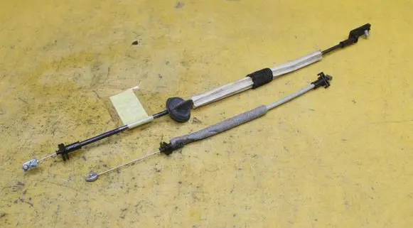 Volvo XC60 Rear door cable line 