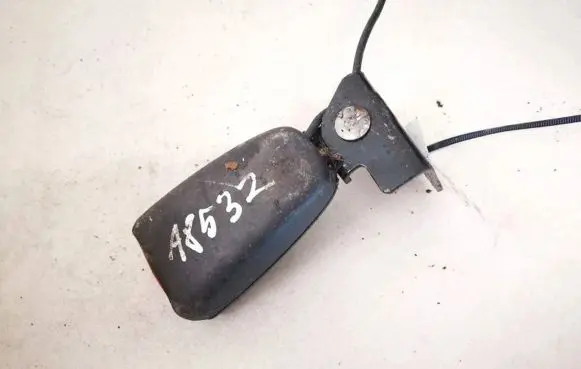 Volvo C30 Rear seatbelt buckle