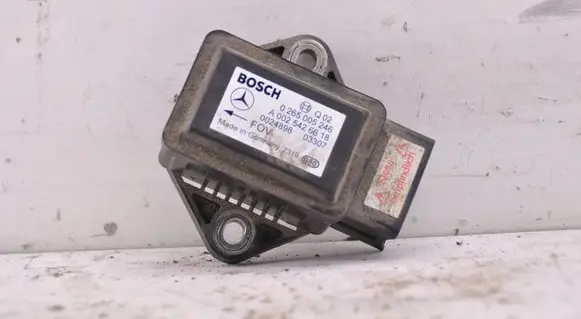 Mercedes-Benz Vito Viano W639 ESP acceleration yaw rate sensor A0025426618