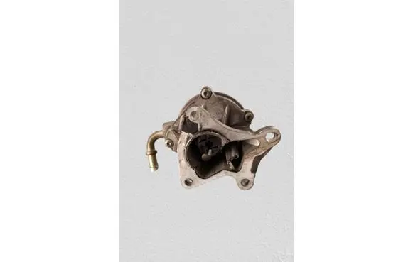 Volvo S40, V40 Vacuum pump