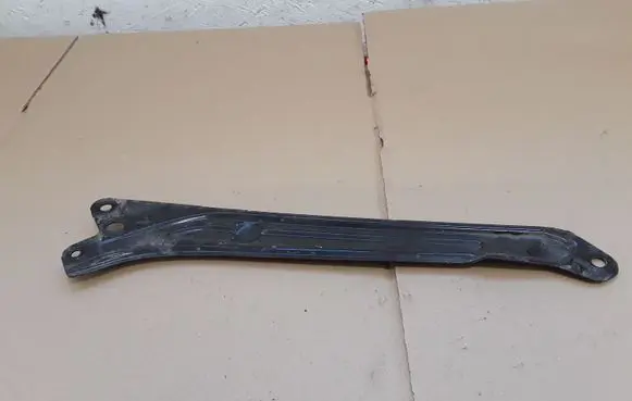 Skoda Yeti (5L) Radiator support slam panel bracket 5L0805932