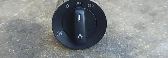 Fog light switch