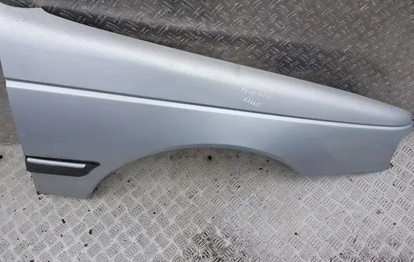 Peugeot 405 Fender