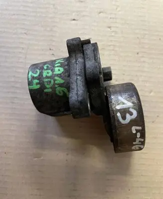 KIA Ceed Generator/alternator belt tensioner 252812A100