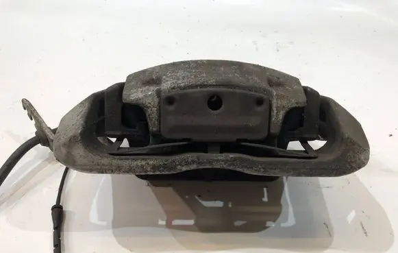 BMW 7 E65 E66 Front brake caliper
