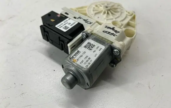 Jeep Compass Front door window regulator motor C61742100 FIAT1000 105558