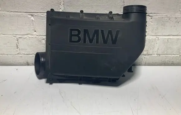 BMW X5 E70 Air filter box 7583713 1049323S01