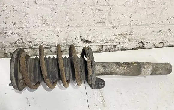 BMW 7 E65 E66 Front shock absorber with coil spring 6765068 V7239TB