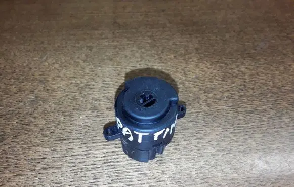 Nissan Pathfinder R51 Ignition lock contact NOCODE