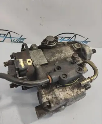 Audi A4 S4 B5 8D Fuel injection high pressure pump 0460404994 028130109A 0M467962215